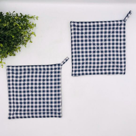 2 Square Potholders,  Navy Blue Gingham, Cottage Core Kitchen 7x7 Inches - Picture 4 of 6